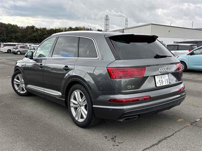 2017 Audi Q7 - Thumbnail