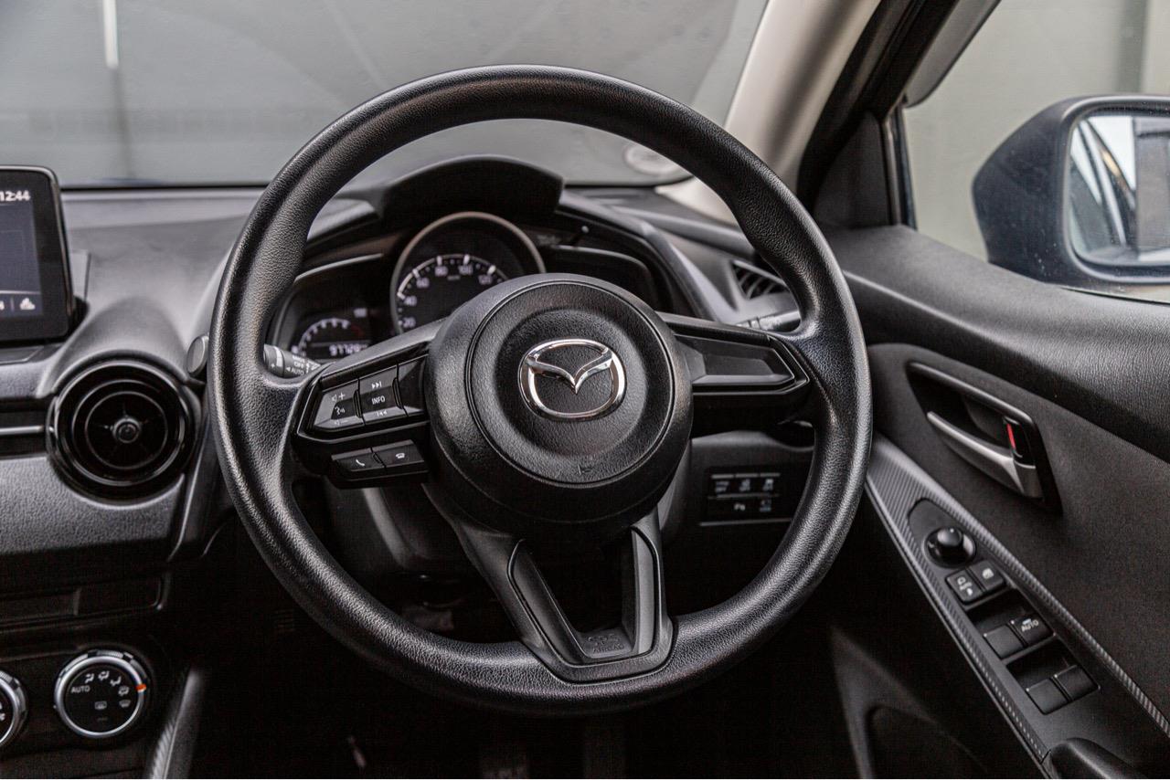 2020 MAZDA MAZDA2