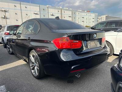 2013 BMW 320i - Thumbnail