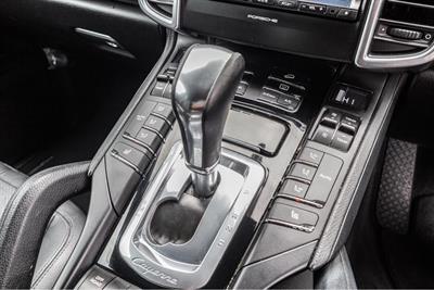 2015 Porsche CAYENNE 4WD - Thumbnail