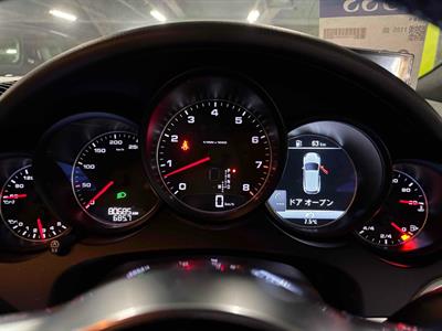 2015 Porsche CAYENNE 4WD - Thumbnail