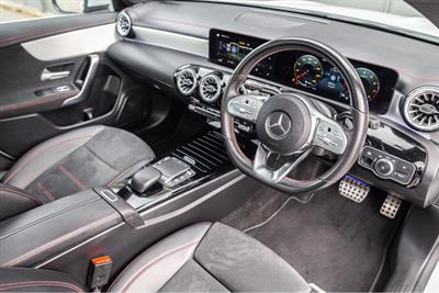 2022 Mercedes-Benz CLA - Thumbnail