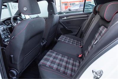 2014 Volkswagen GOLF GTI - Thumbnail