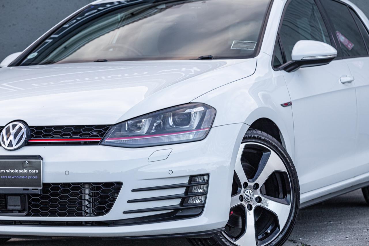 2014 Volkswagen GOLF GTI