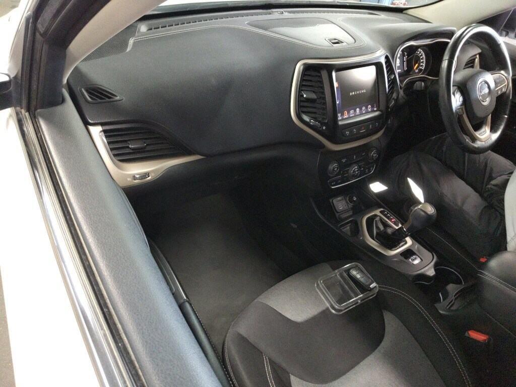 2015 CHRYSLER JEEP JEEP CHEROKEE 5D