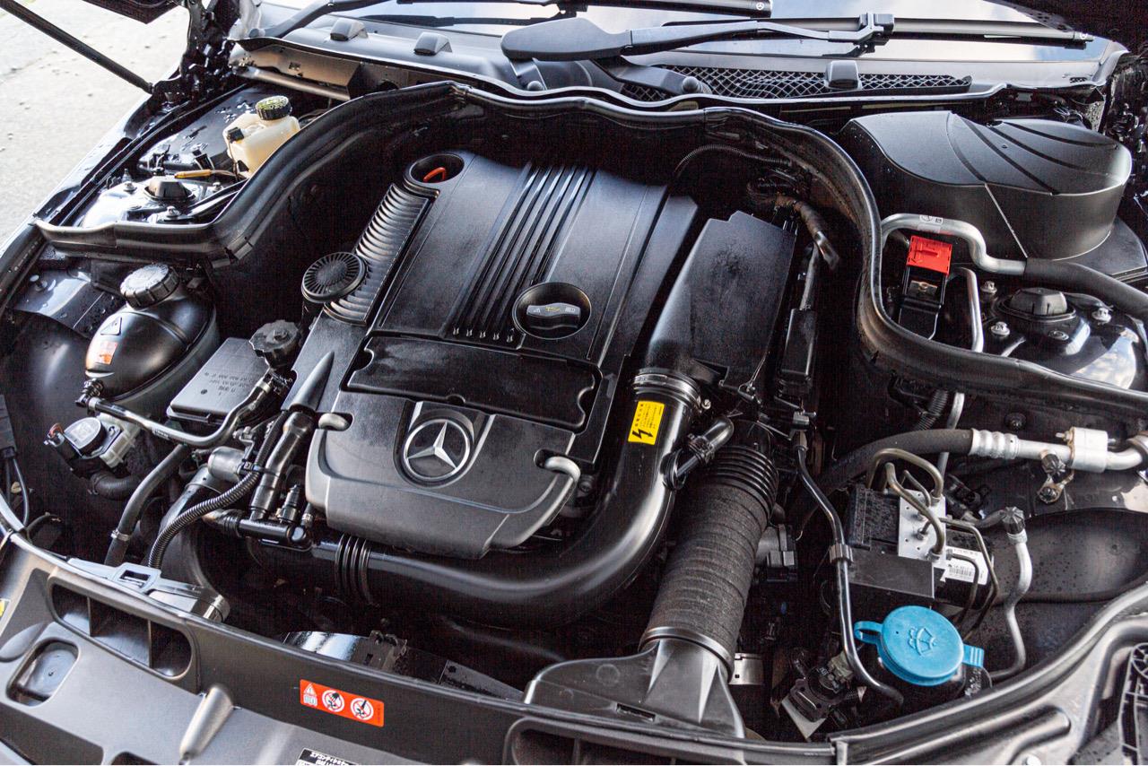 2012 Mercedes-Benz C180 COUPE