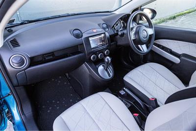 2012 Mazda Demio - Thumbnail