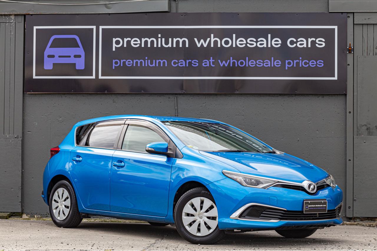 2015 Toyota AURIS