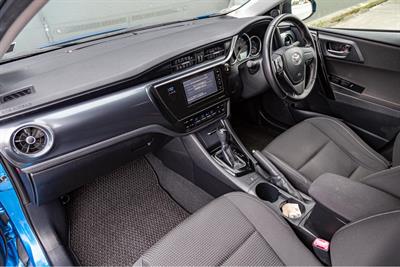 2015 Toyota AURIS - Thumbnail