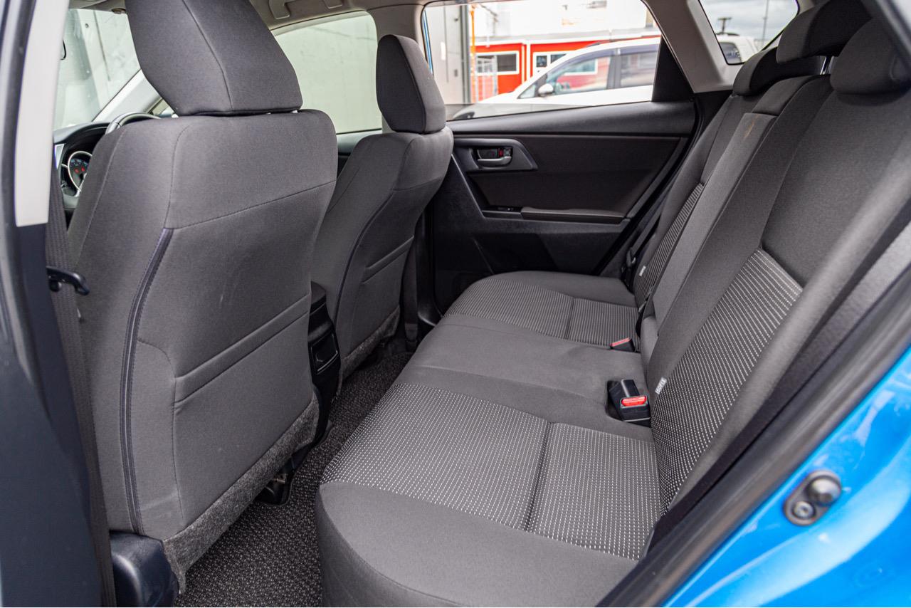 2015 Toyota AURIS