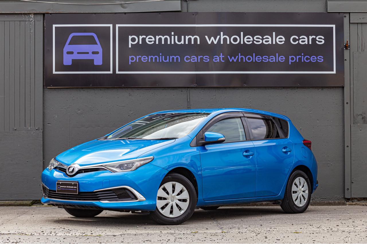 2015 Toyota AURIS