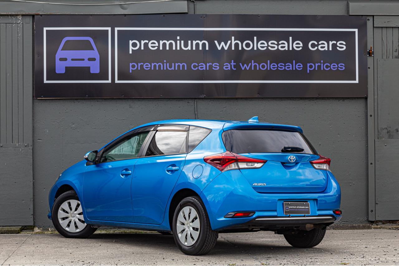 2015 Toyota AURIS
