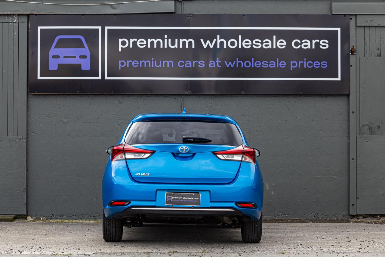2015 Toyota AURIS