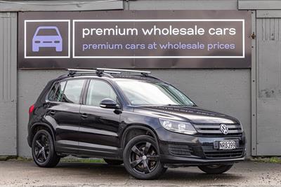 2012 Volkswagen TIGUAN - Thumbnail