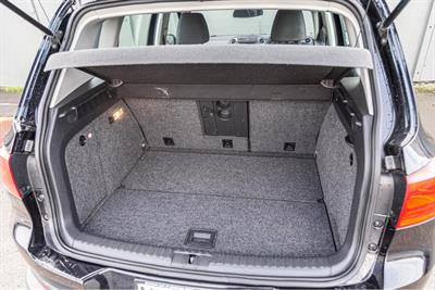 2012 Volkswagen TIGUAN - Thumbnail