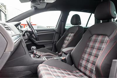 2014 Volkswagen GOLF GTI - Thumbnail