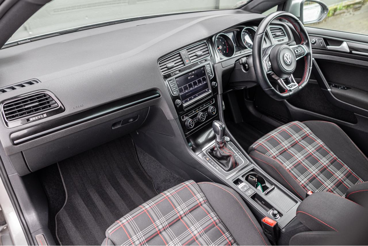 2014 Volkswagen GOLF GTI