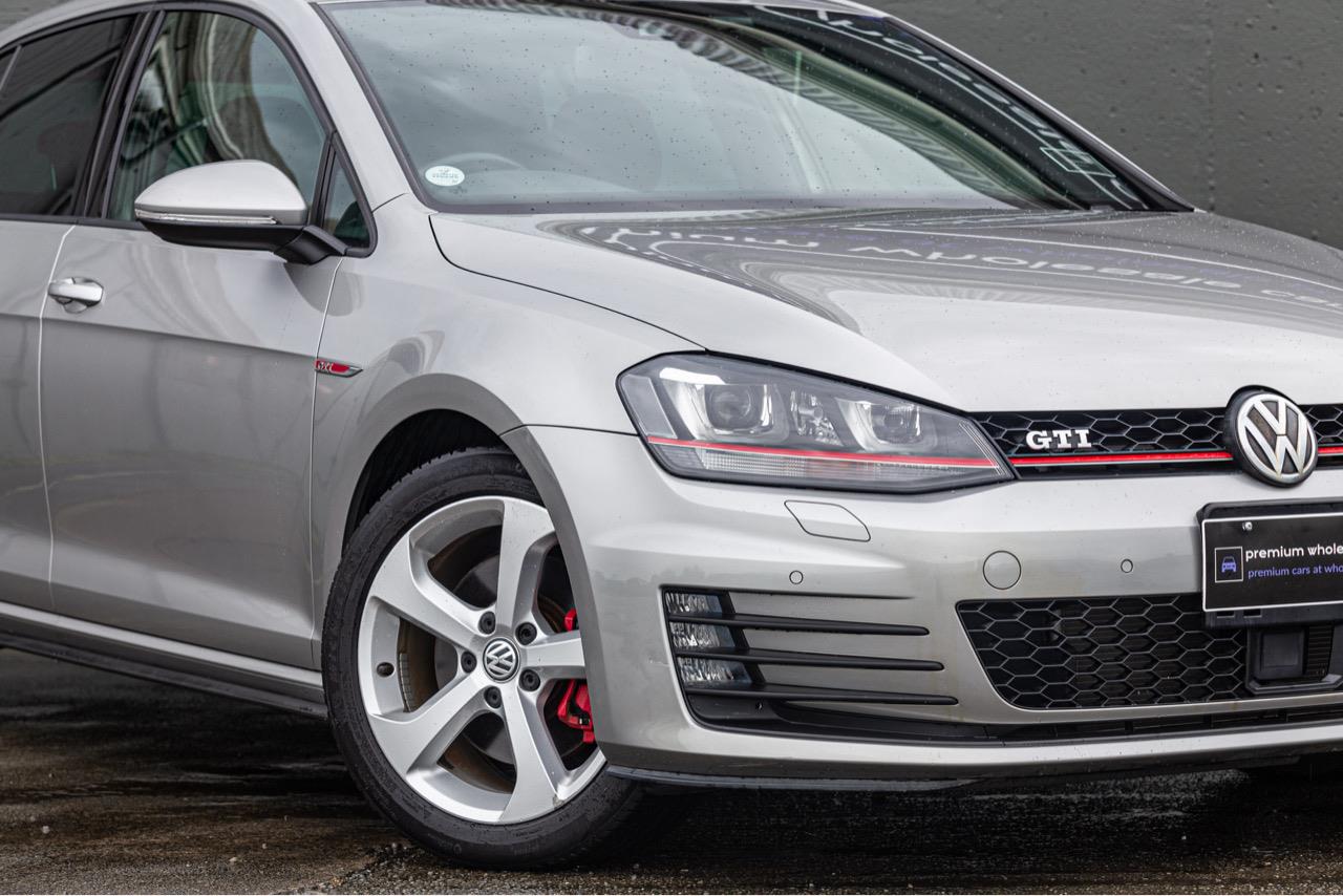 2014 Volkswagen GOLF GTI