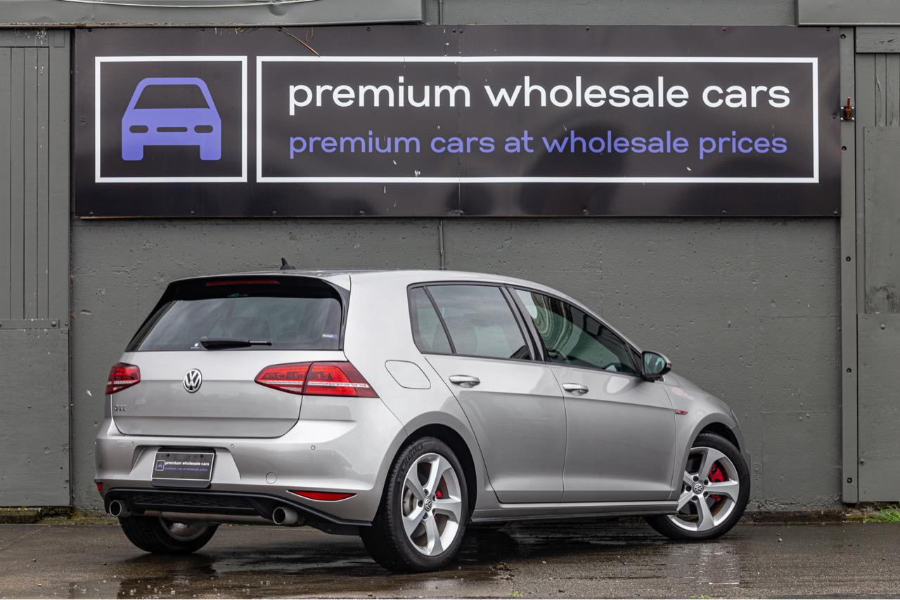 2014 Volkswagen GOLF GTI