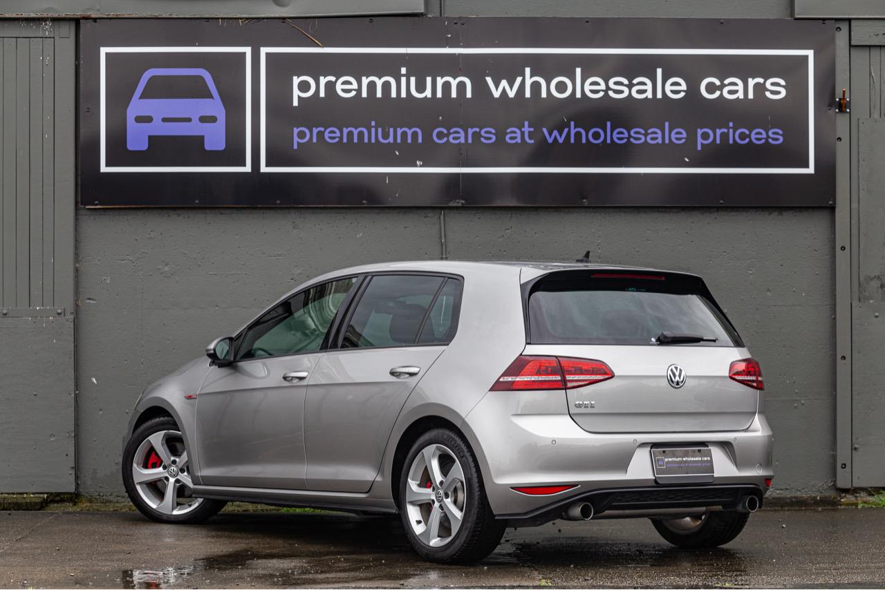 2014 Volkswagen GOLF GTI
