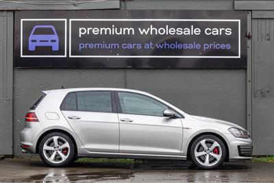 2014 Volkswagen GOLF GTI - Thumbnail