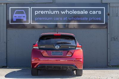 2017 Nissan Leaf - Thumbnail