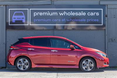 2017 Nissan Leaf - Thumbnail