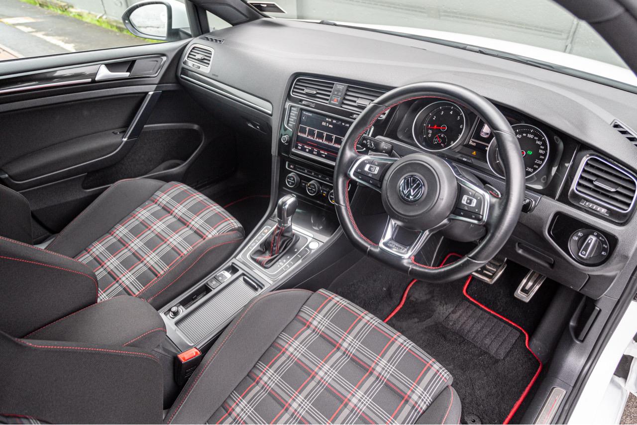 2014 Volkswagen GOLF GTI