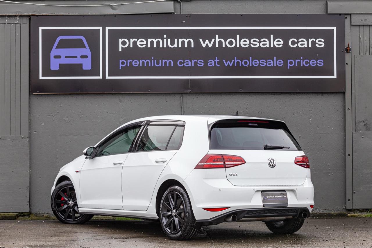 2014 Volkswagen GOLF GTI