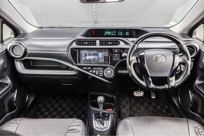 2013 Toyota AQUA - Thumbnail