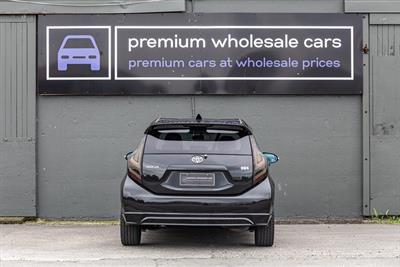 2013 Toyota AQUA - Thumbnail