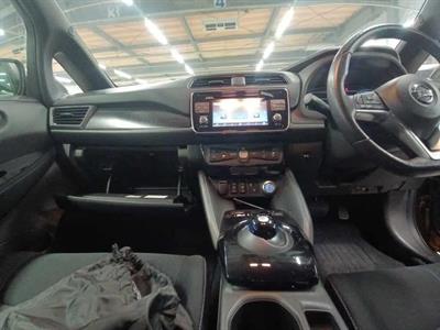 2017 Nissan Leaf - Thumbnail