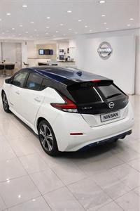2021 Nissan Leaf - Thumbnail
