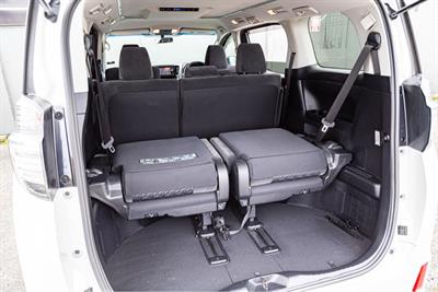 2017 Toyota VELLFIRE - Thumbnail