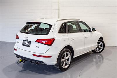 2012 Audi Q5 - Thumbnail