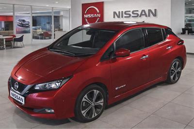 2018 Nissan Leaf - Thumbnail