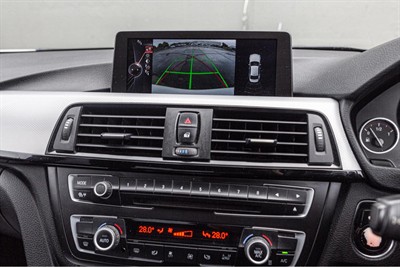 2014 BMW 320i - Thumbnail