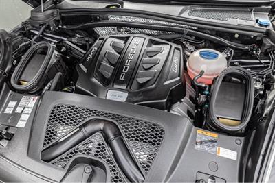 2018 Porsche MACAN 4WD - Thumbnail