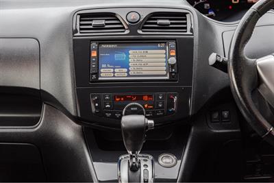 2012 Nissan SERENA - Thumbnail