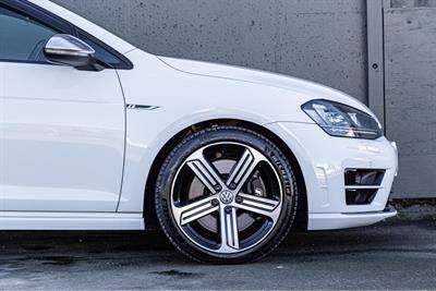 2014 Volkswagen GOLF R - Thumbnail