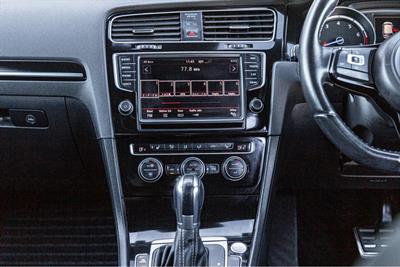 2014 Volkswagen GOLF R - Thumbnail
