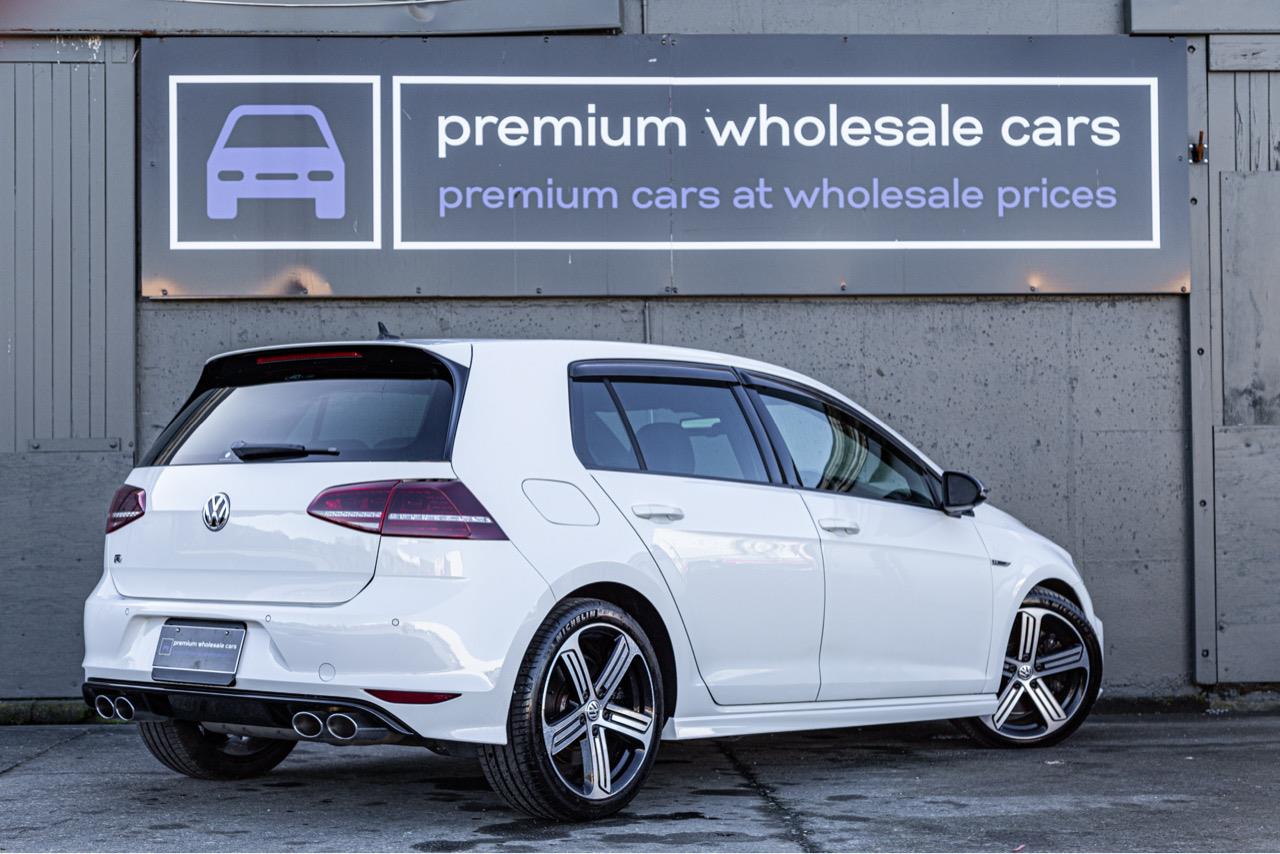 2014 Volkswagen GOLF R