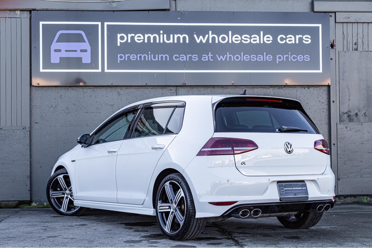 2014 Volkswagen GOLF R