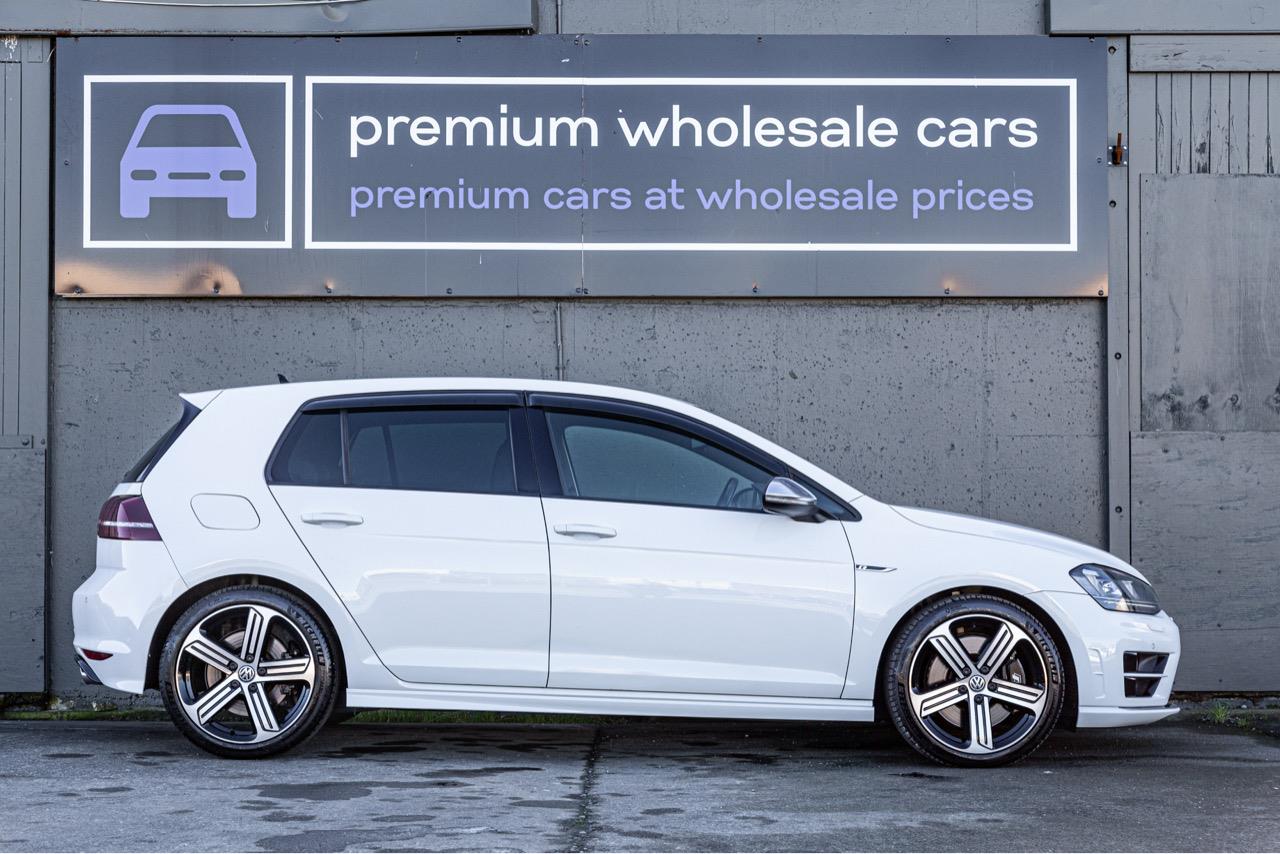 2014 Volkswagen GOLF R