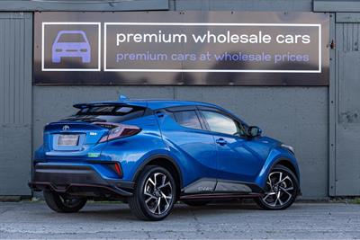 2017 TOYOTA C-HR - Thumbnail