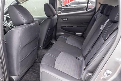 2017 Nissan Leaf - Thumbnail