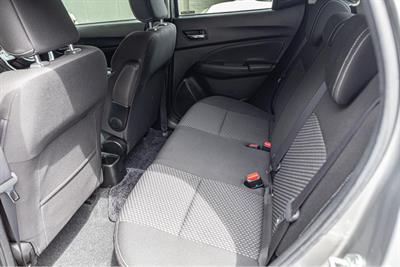 2017 Suzuki Swift - Thumbnail