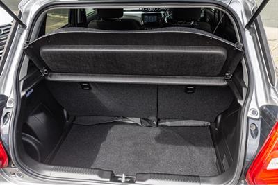 2017 Suzuki Swift - Thumbnail