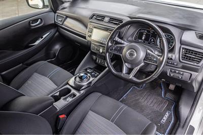 2018 Nissan Leaf - Thumbnail