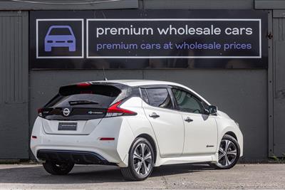 2018 Nissan Leaf - Thumbnail